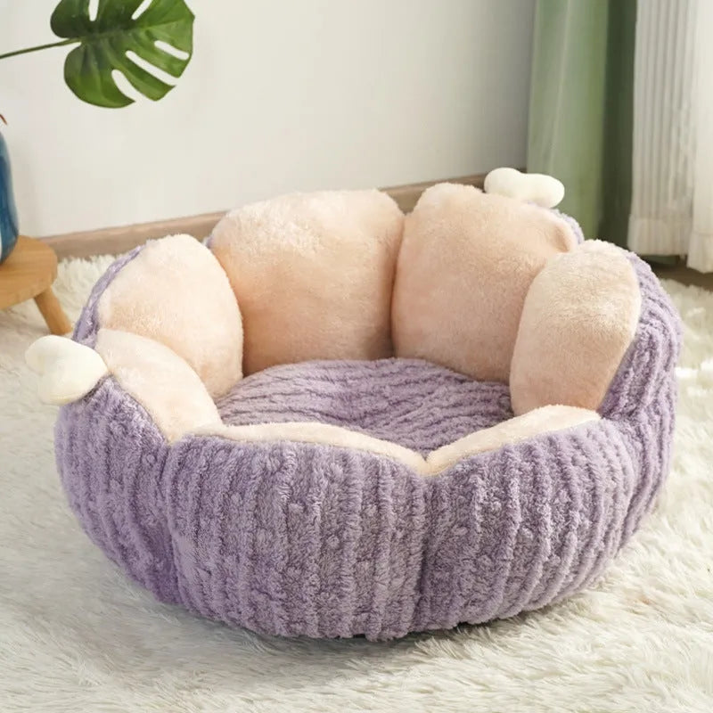 Cactus-themed soft cat litter kennel in purple or green colours showing two size options