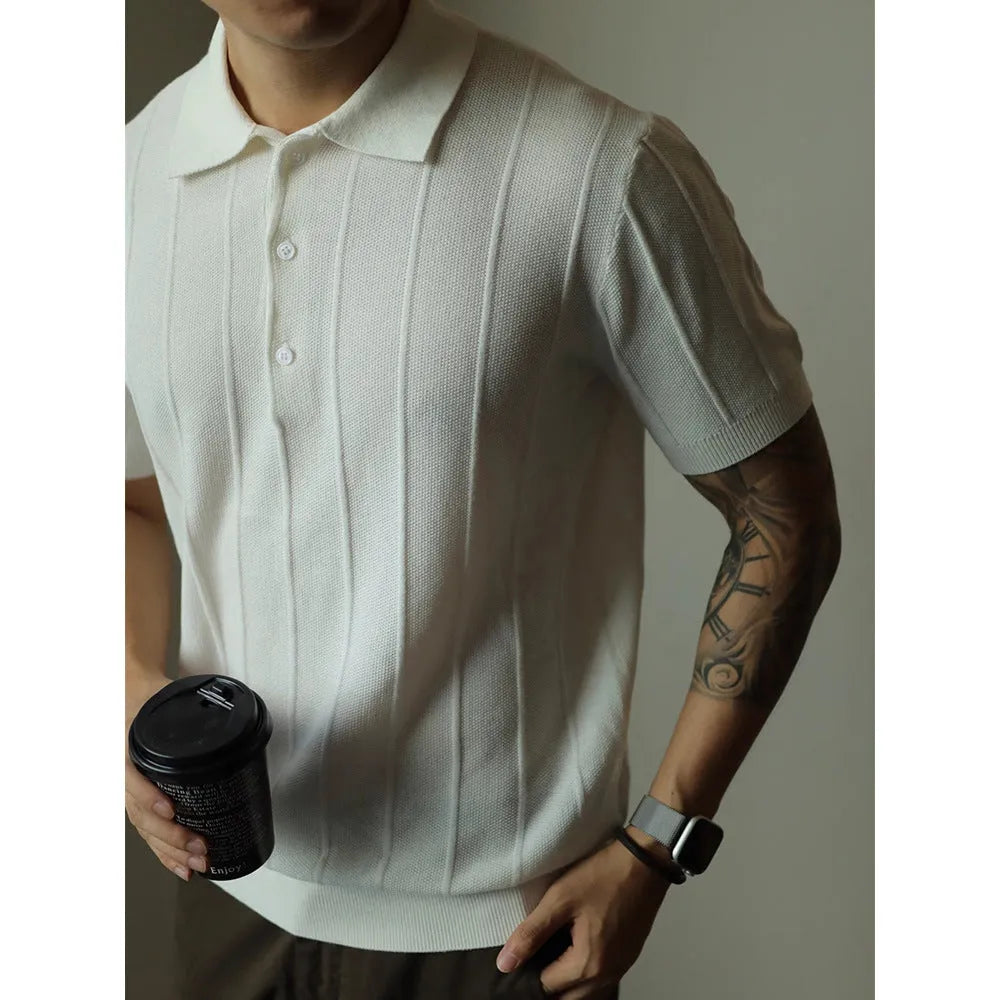 Men's basic solid colour polyester T-shirt in black and white with loose fit styling