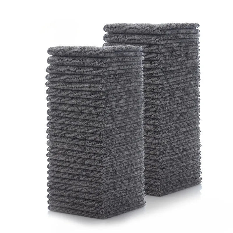 Grey square microfiber kitchen cleaning cloth measuring 25cm for oil and grease removal