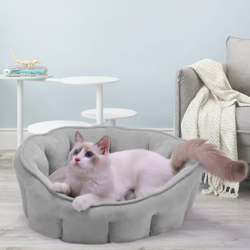 Grey plush cat kennel mat with hammock floor, measuring 46cm square, for winter warmth.