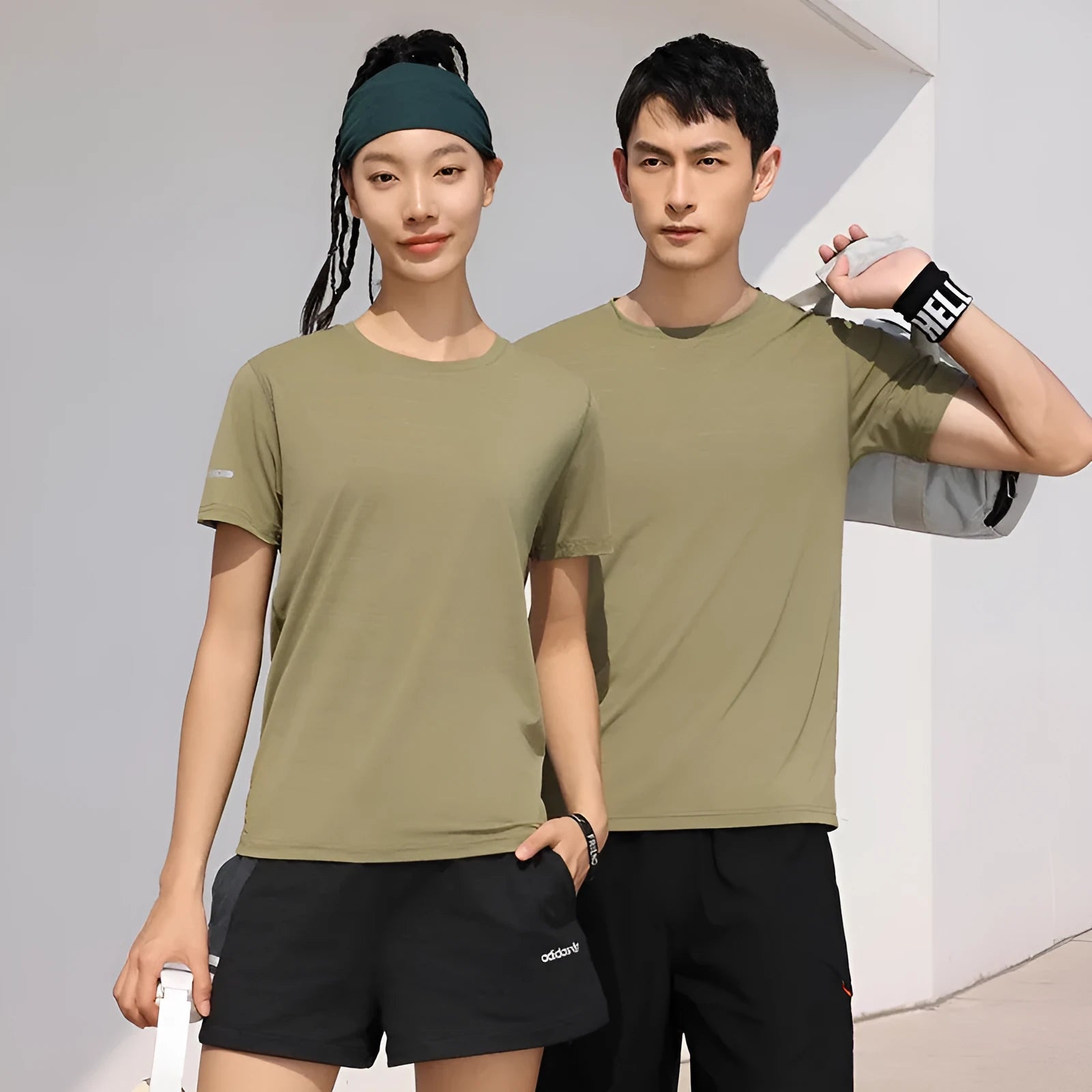Quick-drying waterproof oil-proof antifouling round neck short sleeve work shirt in straight cut solid colour