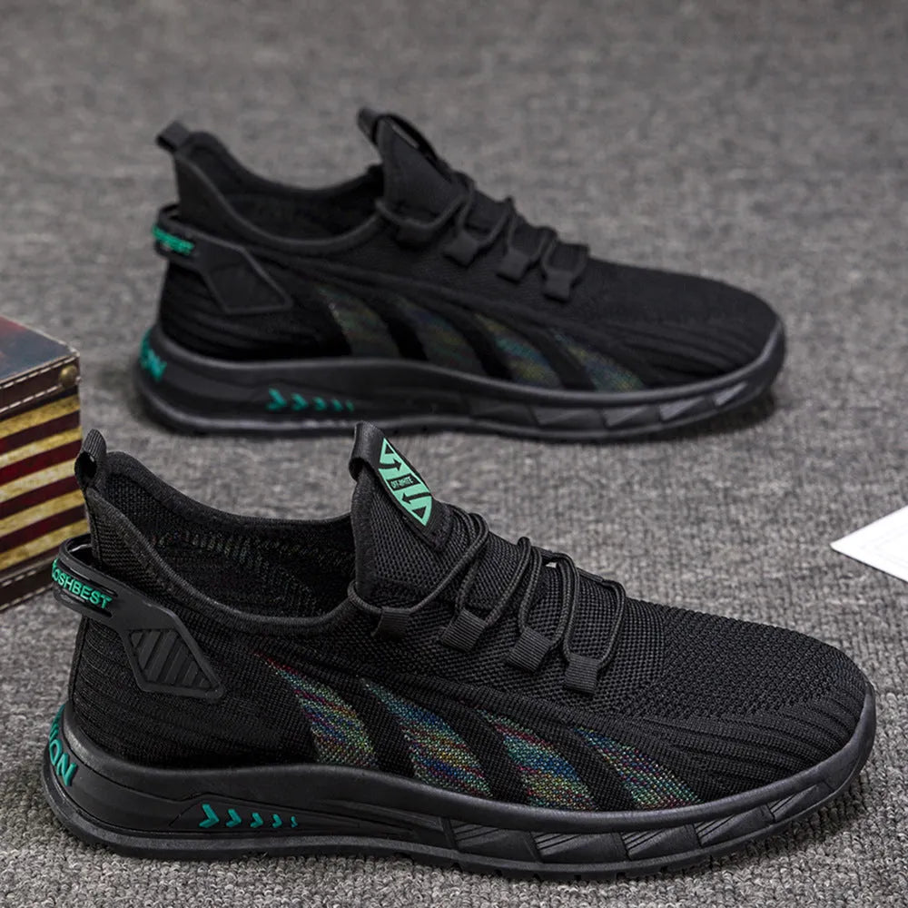Summer mesh sneaker with striped pattern, low-top design, and injection moulded plastic sole