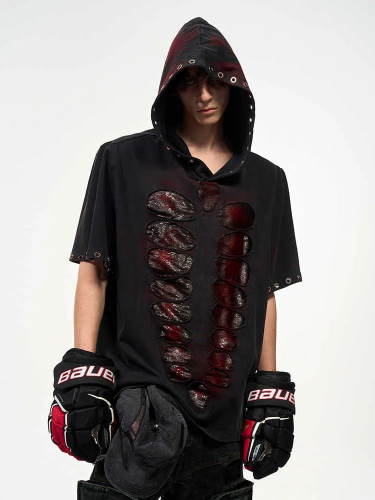 Black men's loose hooded t-shirt with short sleeves and sequin decoration