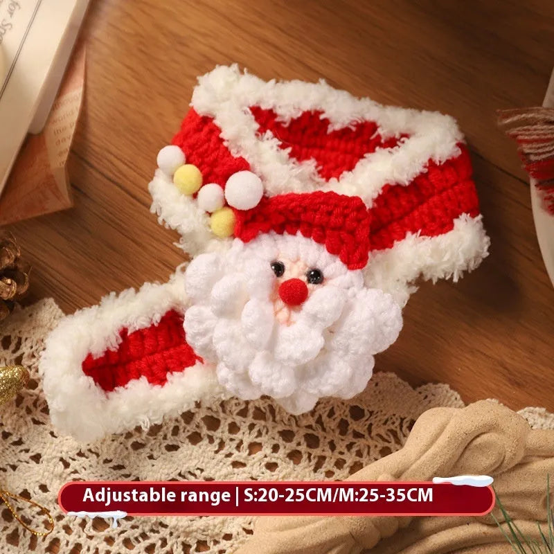 Christmas pet scarf collar with wool construction and festive patterns for dogs and cats