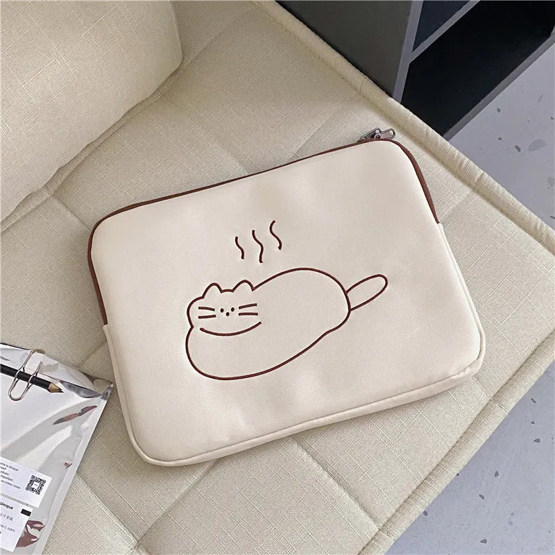 Embroidered animal cute tablet protective sleeve in nylon, zipper closure, fat cat or sleepy cat design
