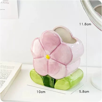 Ceramic floral pattern storage box for pens measuring 11.8x5.8x10cm