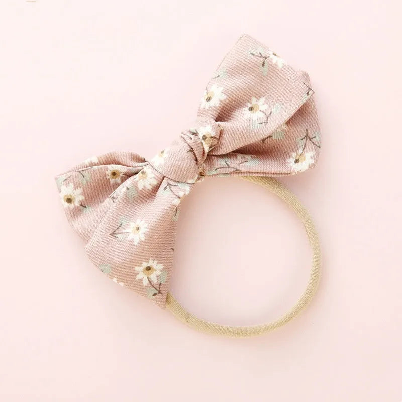 Children's knotted bow hair ring in cloth fabric with Snow White Princess printing