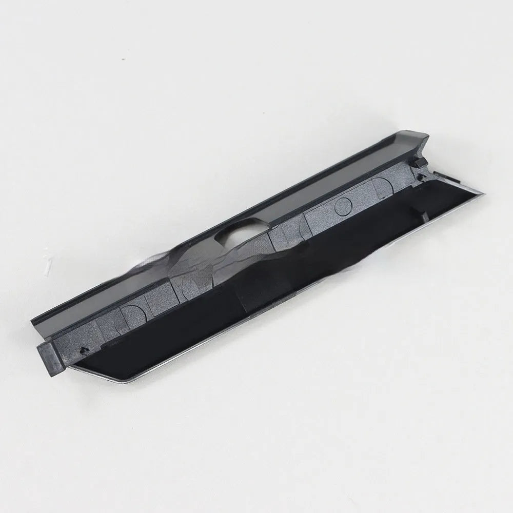 Plastic hard drive bay cover baffle disk in black for PC case internal drive slot