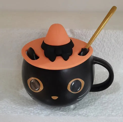 Black ceramic cat-shaped mug with pumpkin and spoon lid design for couples