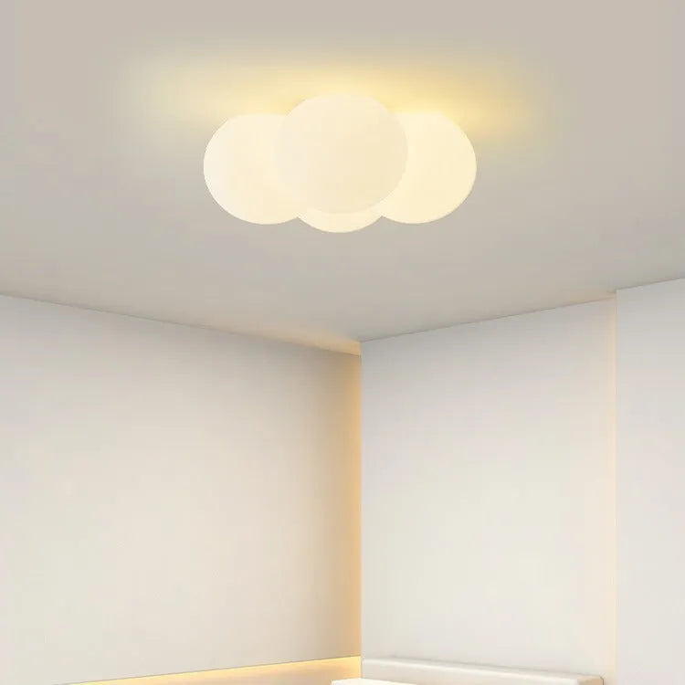 Modern cloud design ceiling chandelier with four lights for bedroom installation