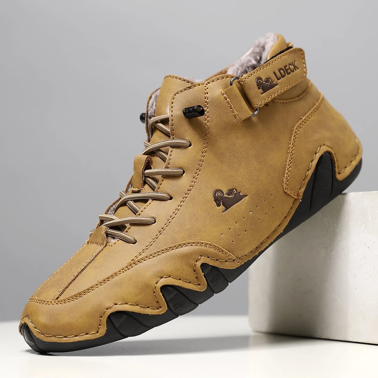 Winter fleece-lined Martin boots in solid colour with rubber sole and elastic band