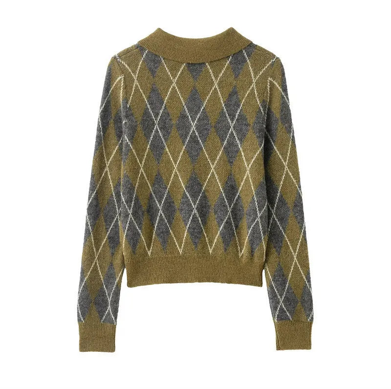 Women's notched lapel long-sleeve buttoned diamond-patterned knitted sweater in colour block design, regular fit