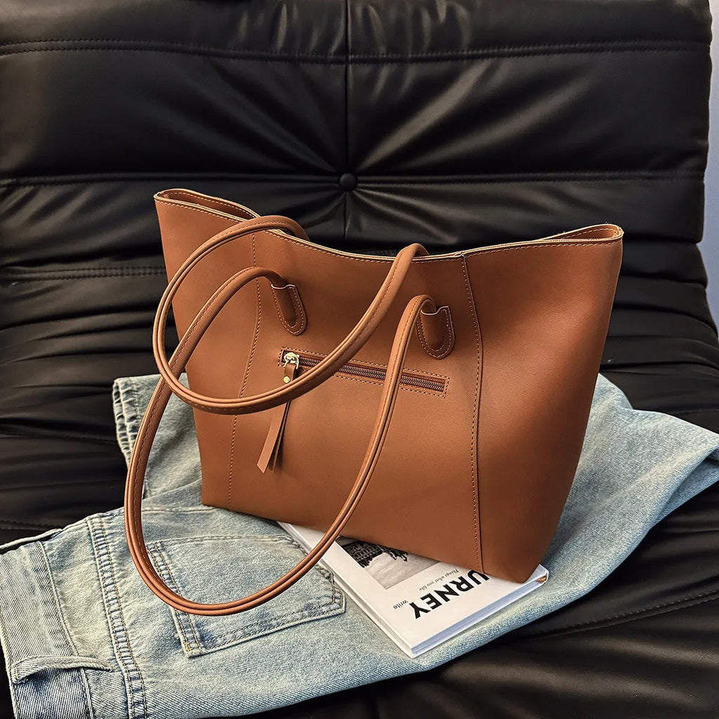 Trend Large Capacity Women's Shoulder Crossbody Handbag PU Leather Shopping Bag Shape Zip Pocket Beige Black Brown Coffee Khaki Wine Red Daily Matching Soft Handbag Double Straps Spliced Design Inner Hidden Pocket Packing List Handbag 1 Count