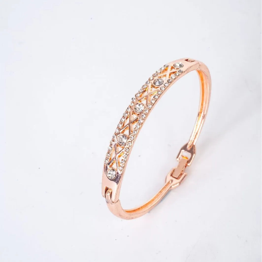 Zinc alloy simple ladies' bracelet with electroplated finish, bow and heart motifs, rose gold colour