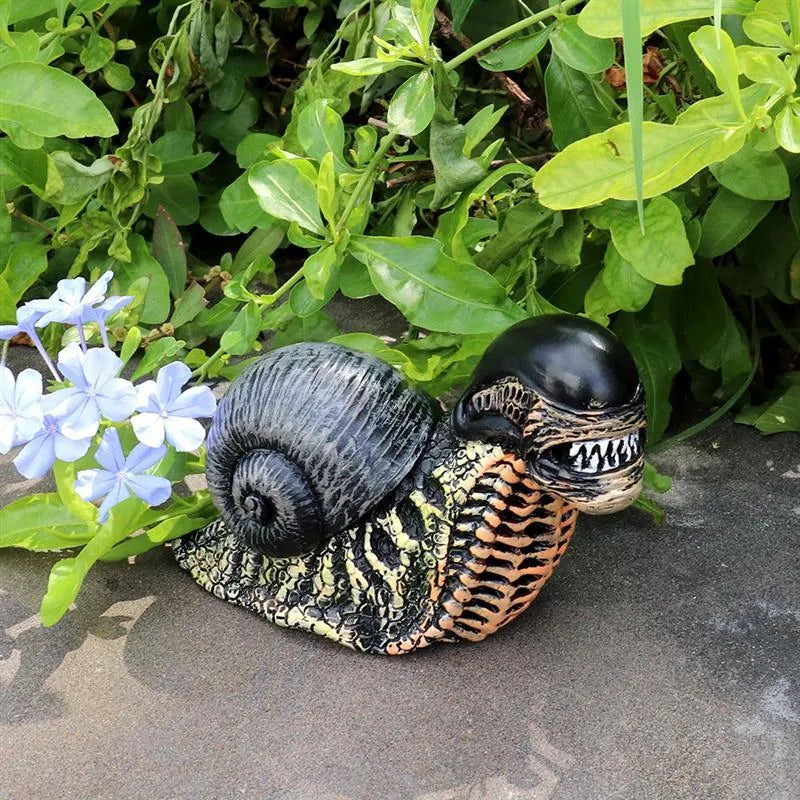 Modern solid resin snail sculpture ornament for garden or home decoration