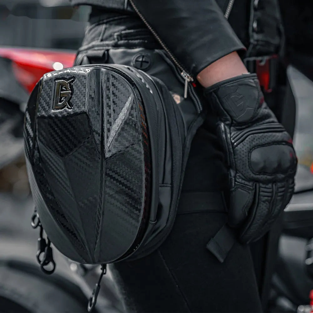 Devil Race Motorcycle Leg Bag in black, 4L capacity, polyester Oxford cloth with PC shell, 28x25x10cm