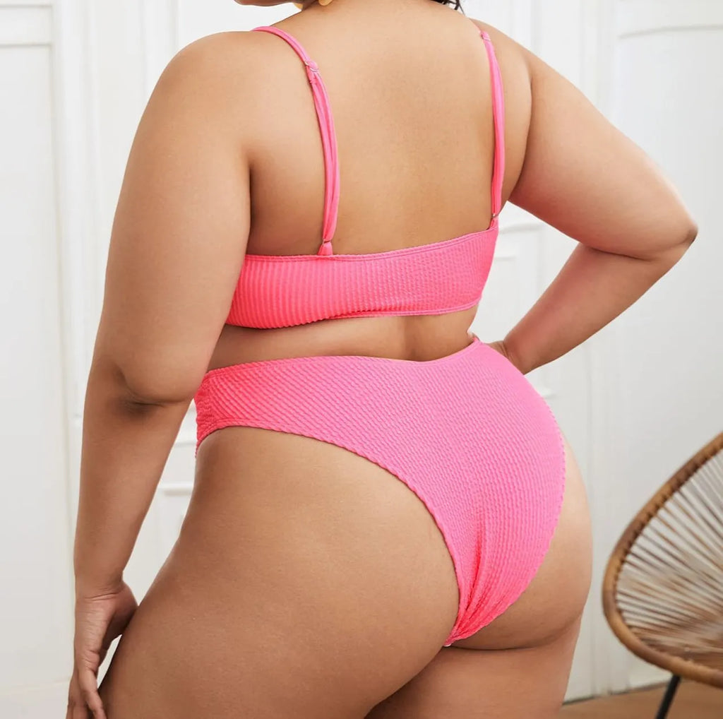 Plus-size solid colour pink bikini two-piece set with chest pad sized L to 4XL for women