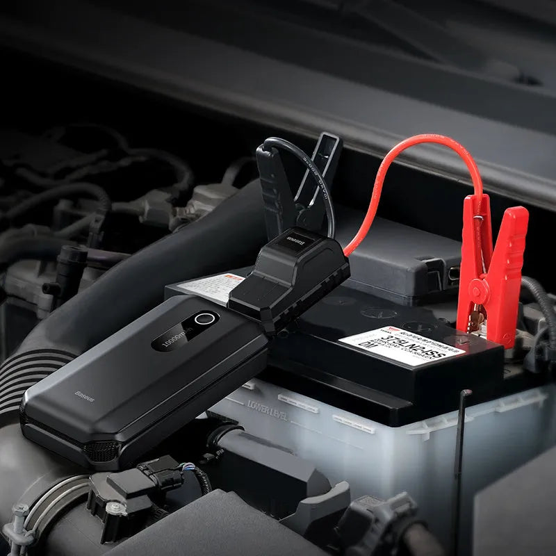Black 10000mAh vehicle mounted emergency lighter jump starter with Type-C input and USB output