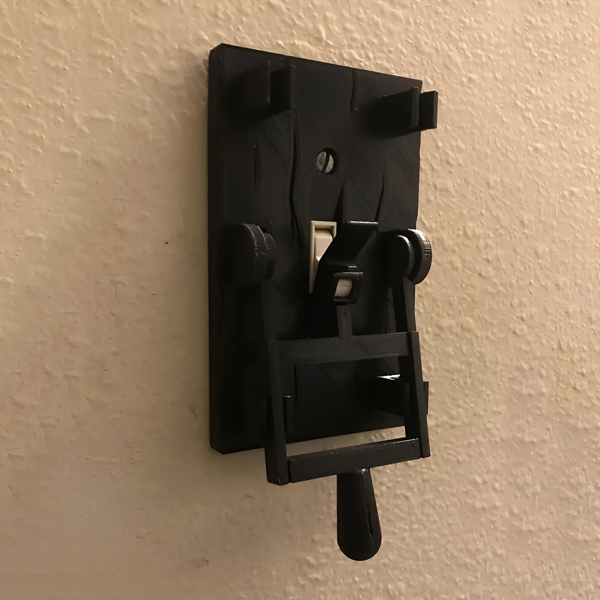 Retro-inspired decorative mechanical light switch panel with American standard dimensions