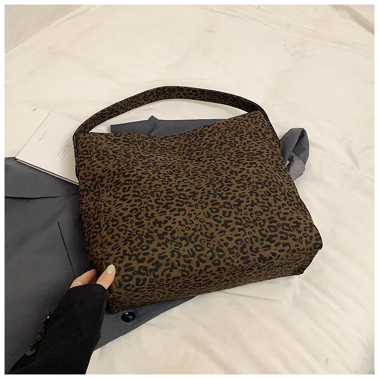Women's leopard print large capacity tote bag in brown PU material with horizontal square shape and shoulder strap