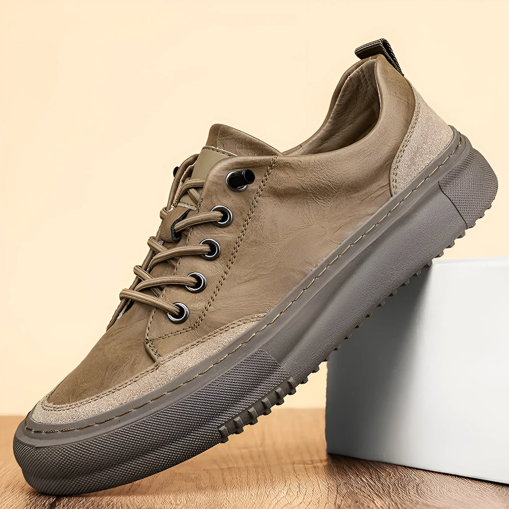 Men's black round toe leather board shoes with lace-up front and rubber sole