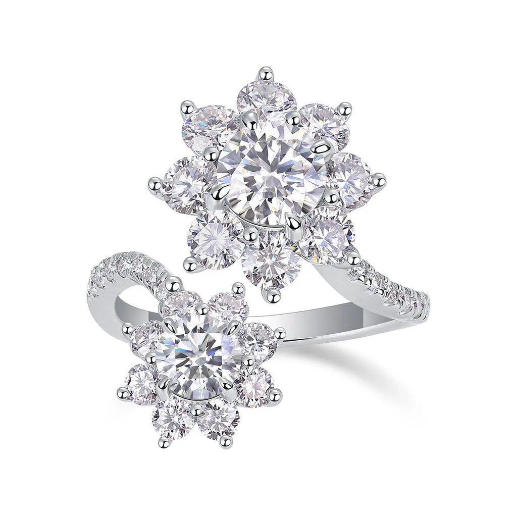 Wedding ring set with 1 carat round moissanite stone in S925 silver with platinum plating on white background