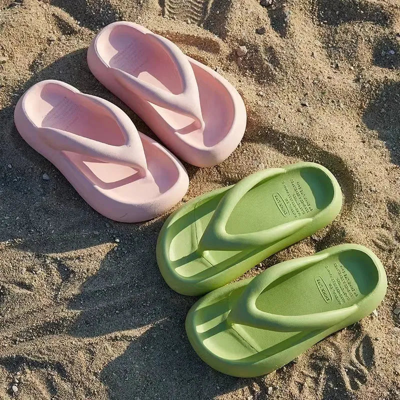 Solid colour thick-soled EVA flip-flops with a bow detail on the strap in black, green, pink, rose red, or white.
