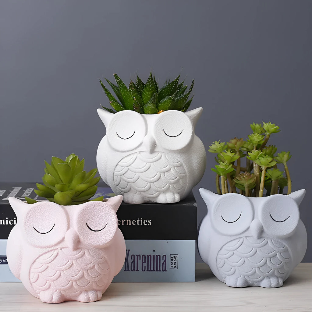 Handmade ceramic succulent flower pot cartoon owl design frosted white 11x9x9cm