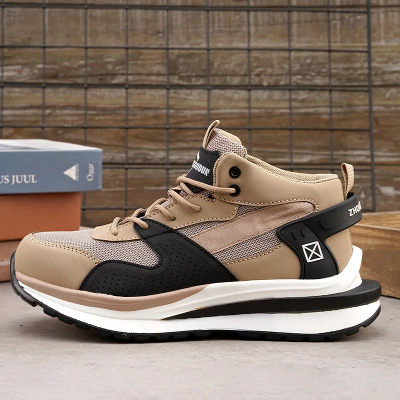 Anti-smashing steel toe cap labour protection shoes with flat knitted upper on construction site