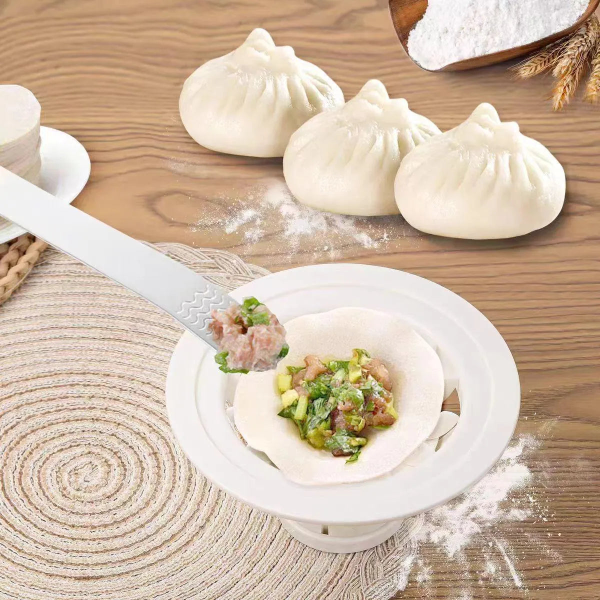Black 4-piece kitchen mould set for shaping baozi, dumplings and shaomai