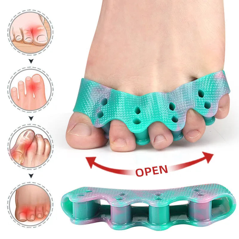 Five-hole toe separator in gradient colour made from soft SEBS material for valgus correction