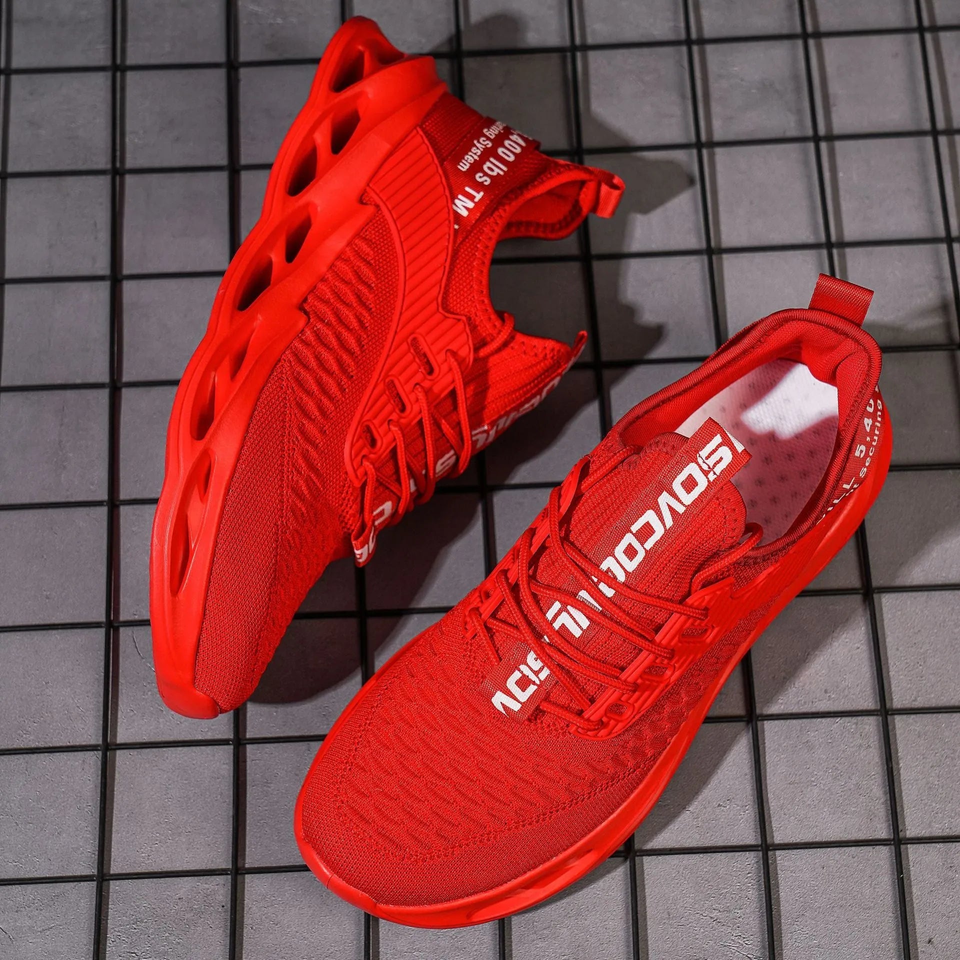 Women's FlyKnit casual shoe in a solid colour with mesh upper and round toe.