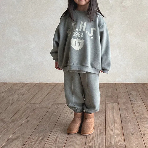 Boys and girls letter print cotton fleece sweater two-piece set in brown with pullover top and trousers