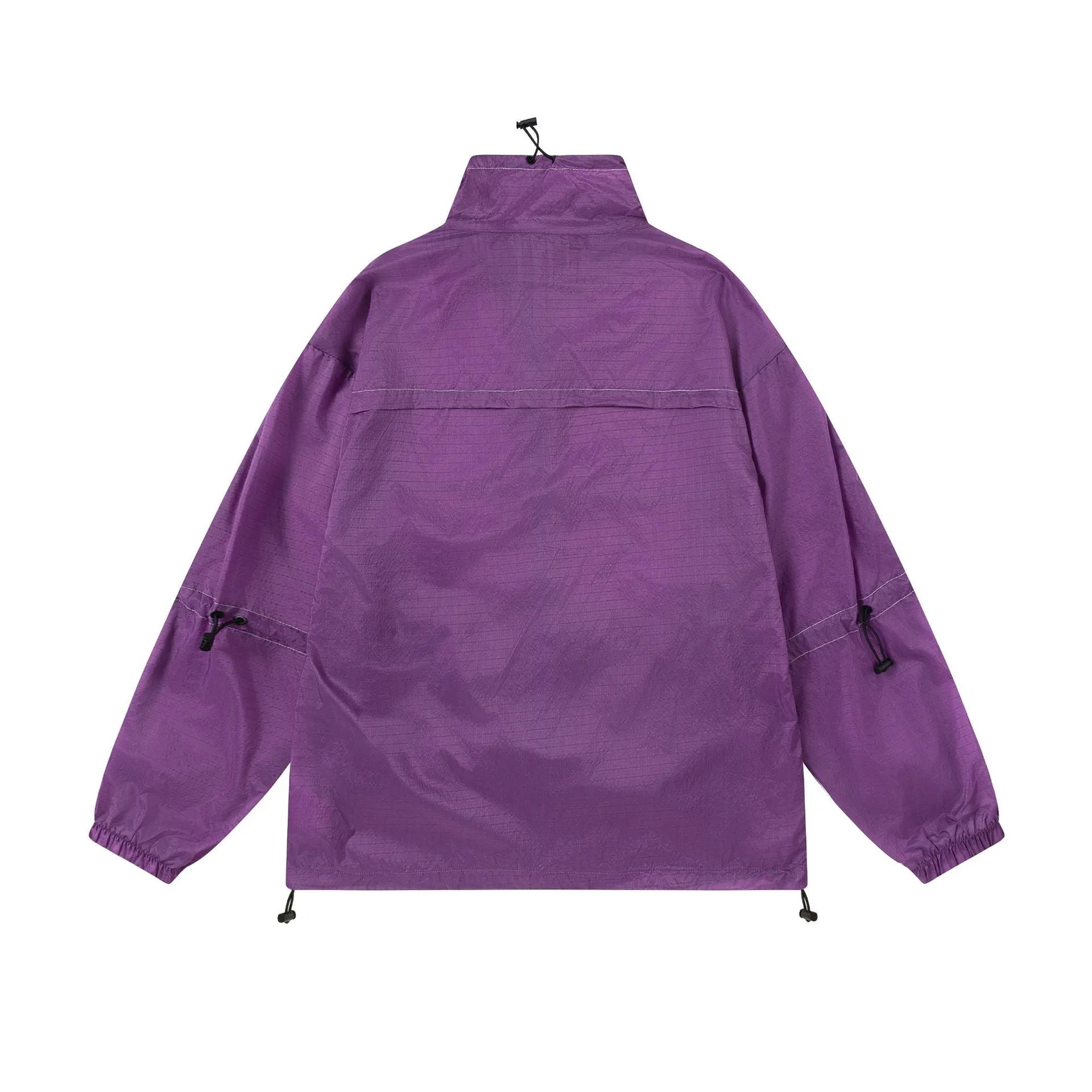 Men's thin loose sun protection jacket in black nylon fabric with pockets, worn casually outdoors