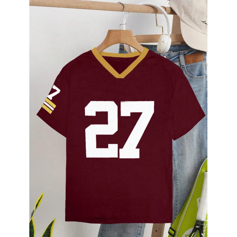 Casual loose fit cotton T-shirt with digital letter printing in contrasting colours, short sleeve design