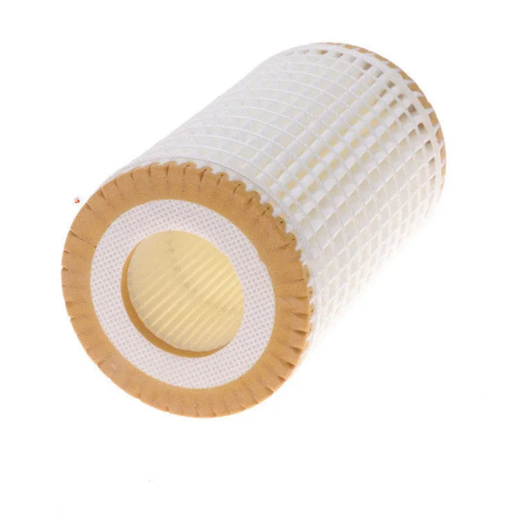 HU718 5X model oil filter with wire wound element for lubricating oil systems.
