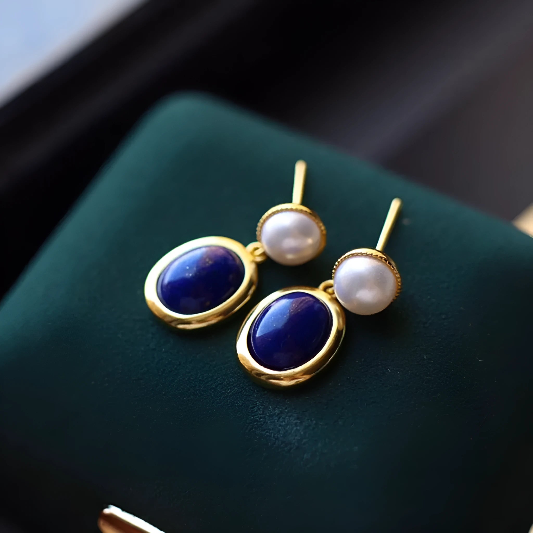 925 silver lapis lazuli pearl stud earrings with auspicious patterns