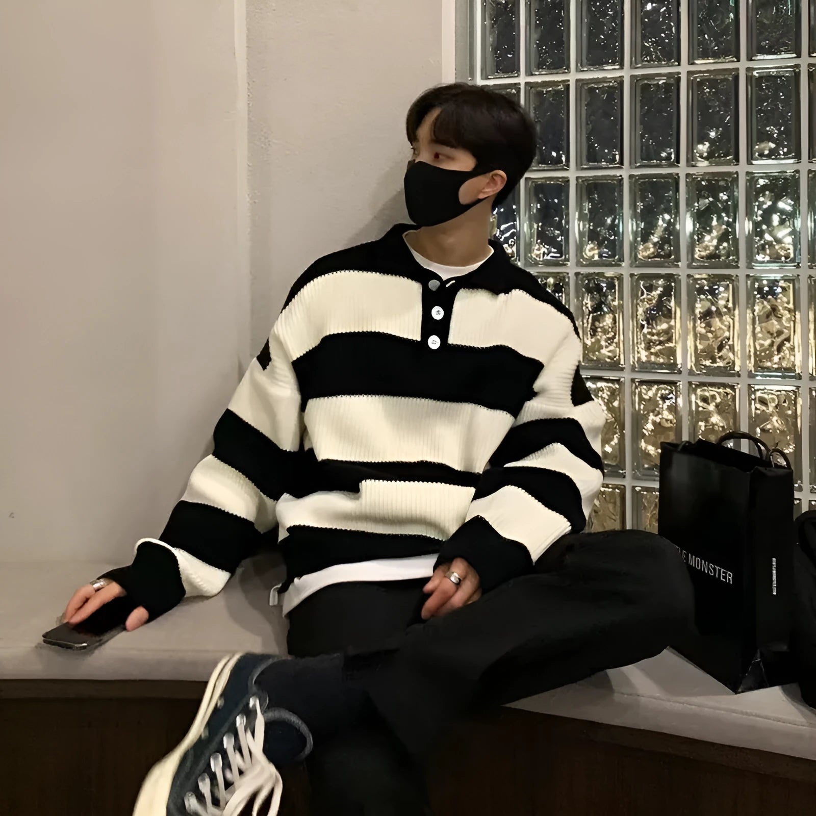 Men's loose fit striped pullover sweater coat in black or grey with long sleeves