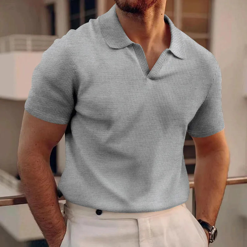 Men's black waffle fabric lapel t-shirt with short sleeves in slim fit