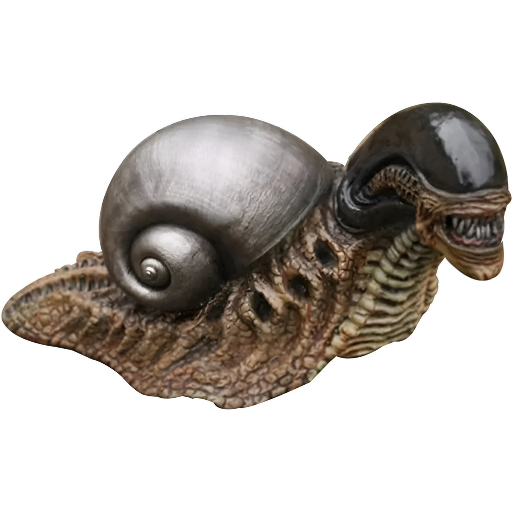 Modern solid resin snail sculpture ornament for garden or home decoration