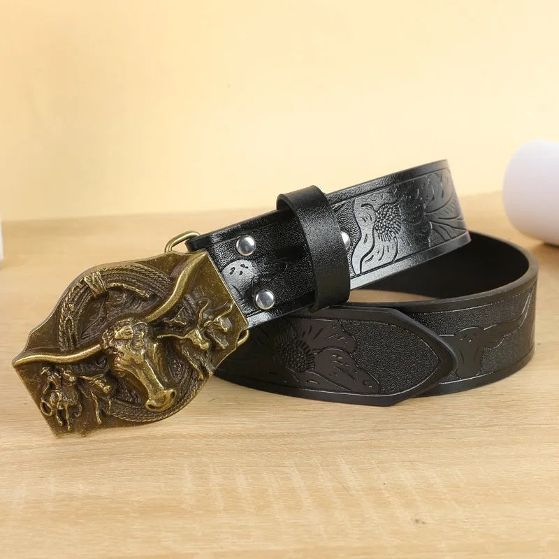 Men's belt with detailed cow head alloy buckle on imitation leather strap with pin buckle fastening