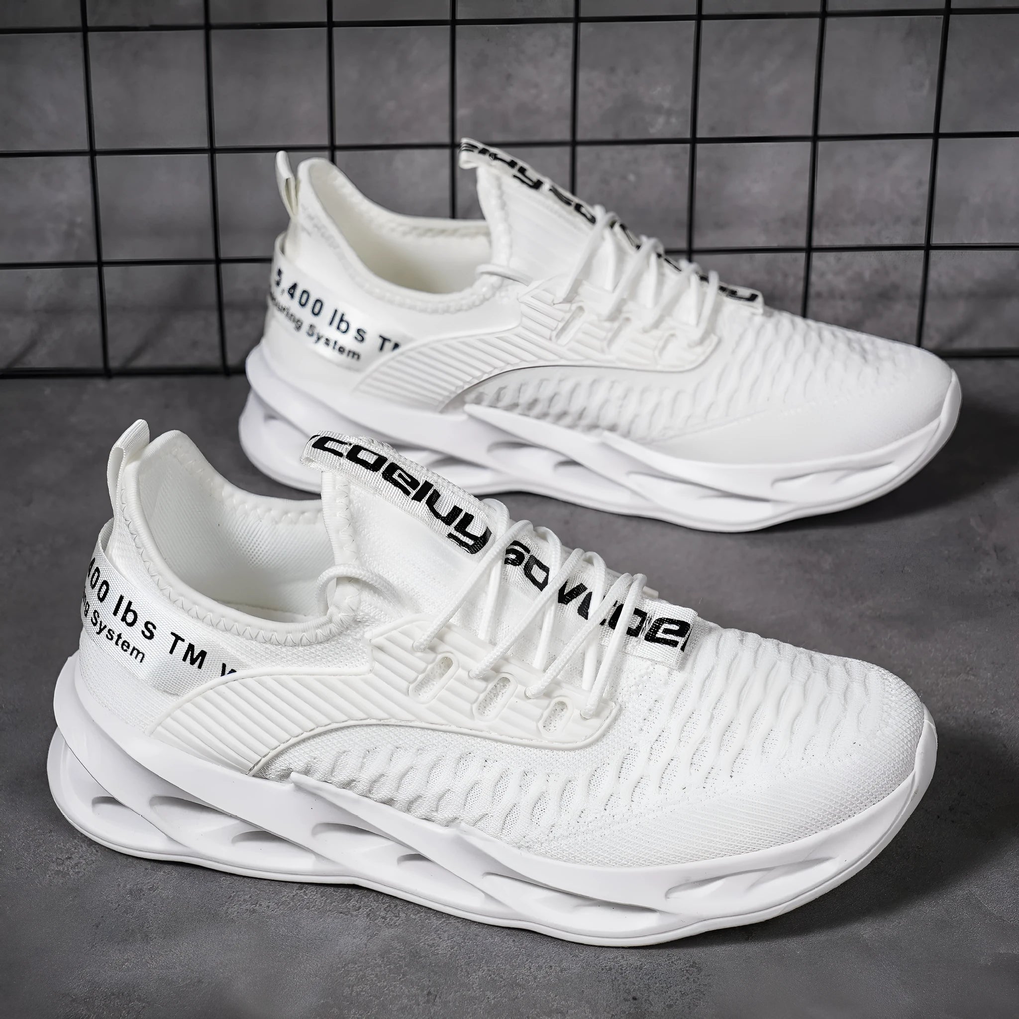 Women's FlyKnit casual shoe in a solid colour with mesh upper and round toe.