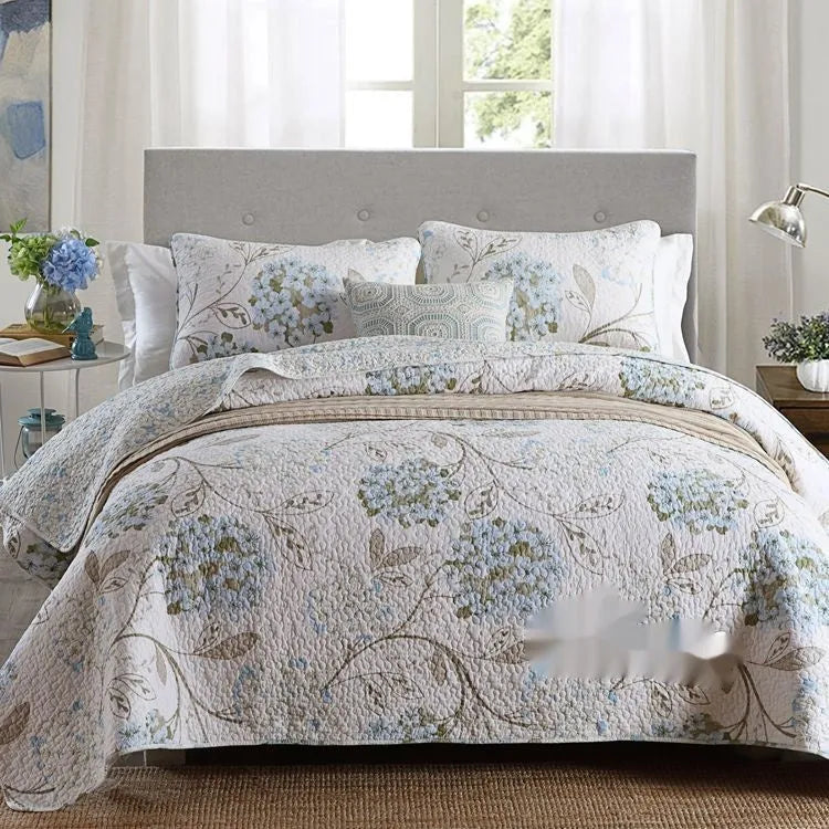 Quilted cotton bed cover three-piece set with decorative pattern on 1.5-1.8m bed