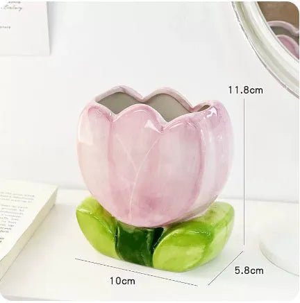 Ceramic floral pattern storage box for pens measuring 11.8x5.8x10cm