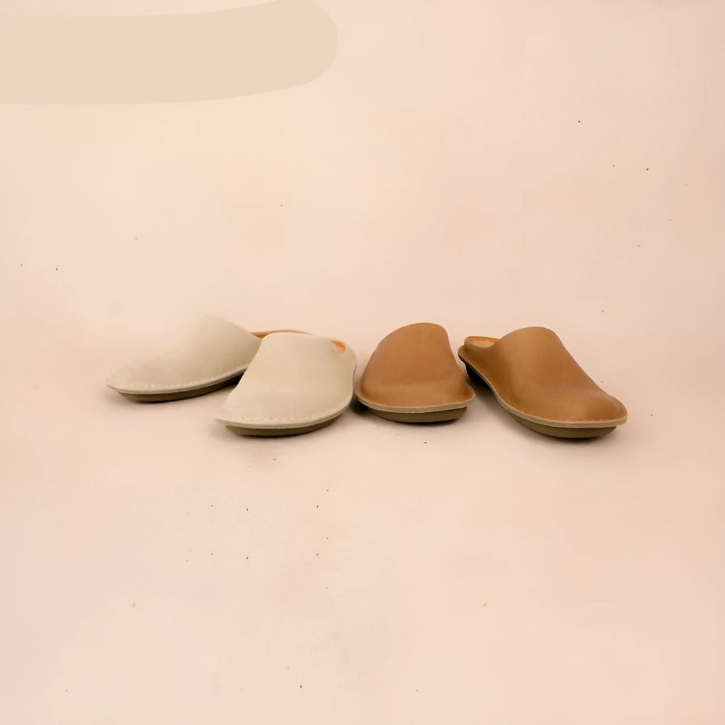 Soft soled lazy toe slippers in cowhide leather, yellow colour, for outdoor wear