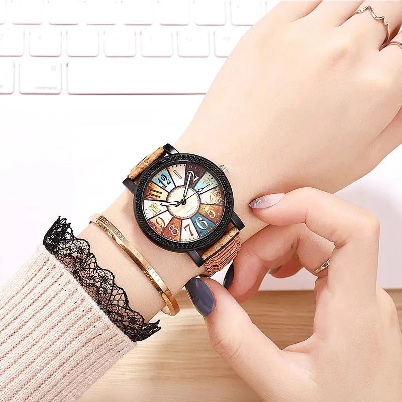 Casual vintage women's quartz wrist watch with 37mm round dial and leather strap