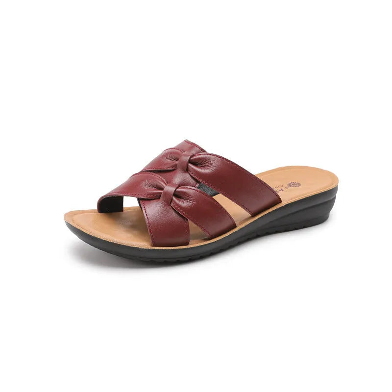 Women's cowhide leather slippers in beige with soft non-slip sole and imitation leather lining