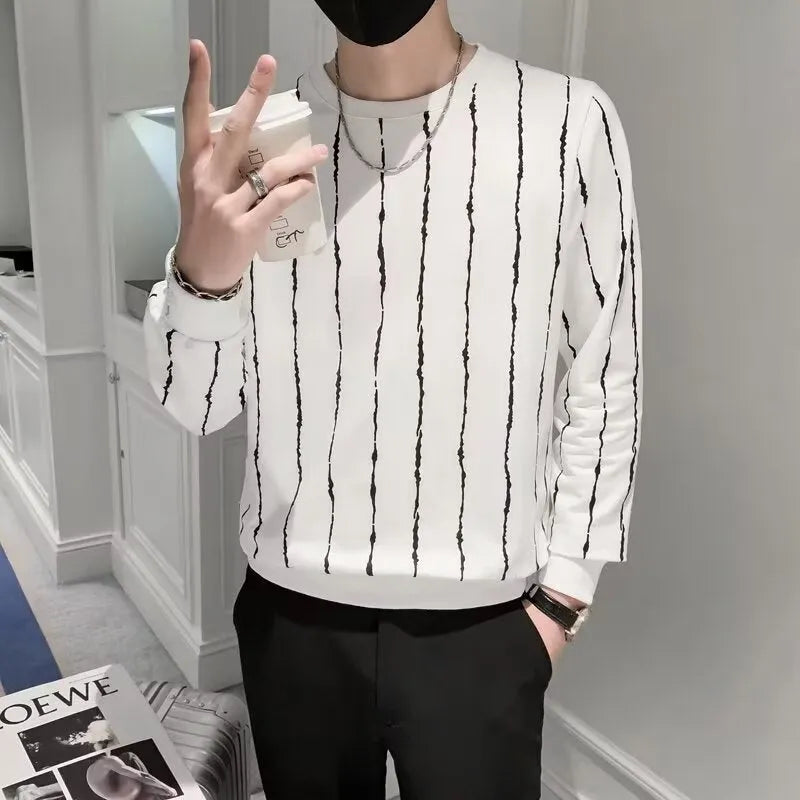 Niche men's round neck slim-fit corduroy sweater in black, pullover style