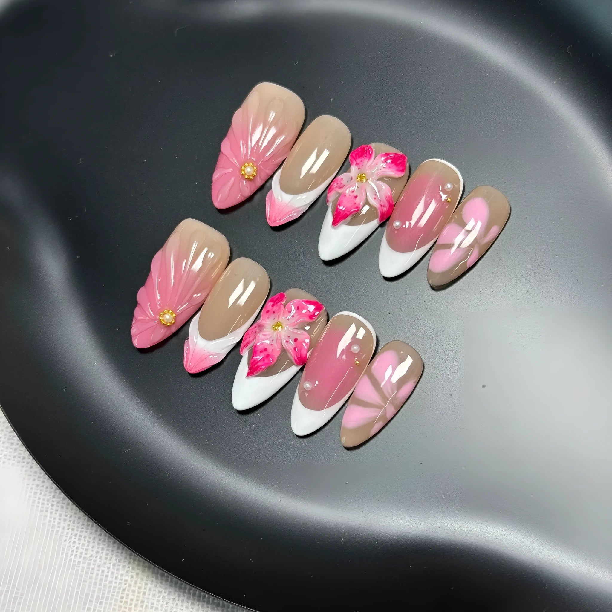French style lily fluid ice flower three-dimensional false nails with almond shape in plastic wearable armour set