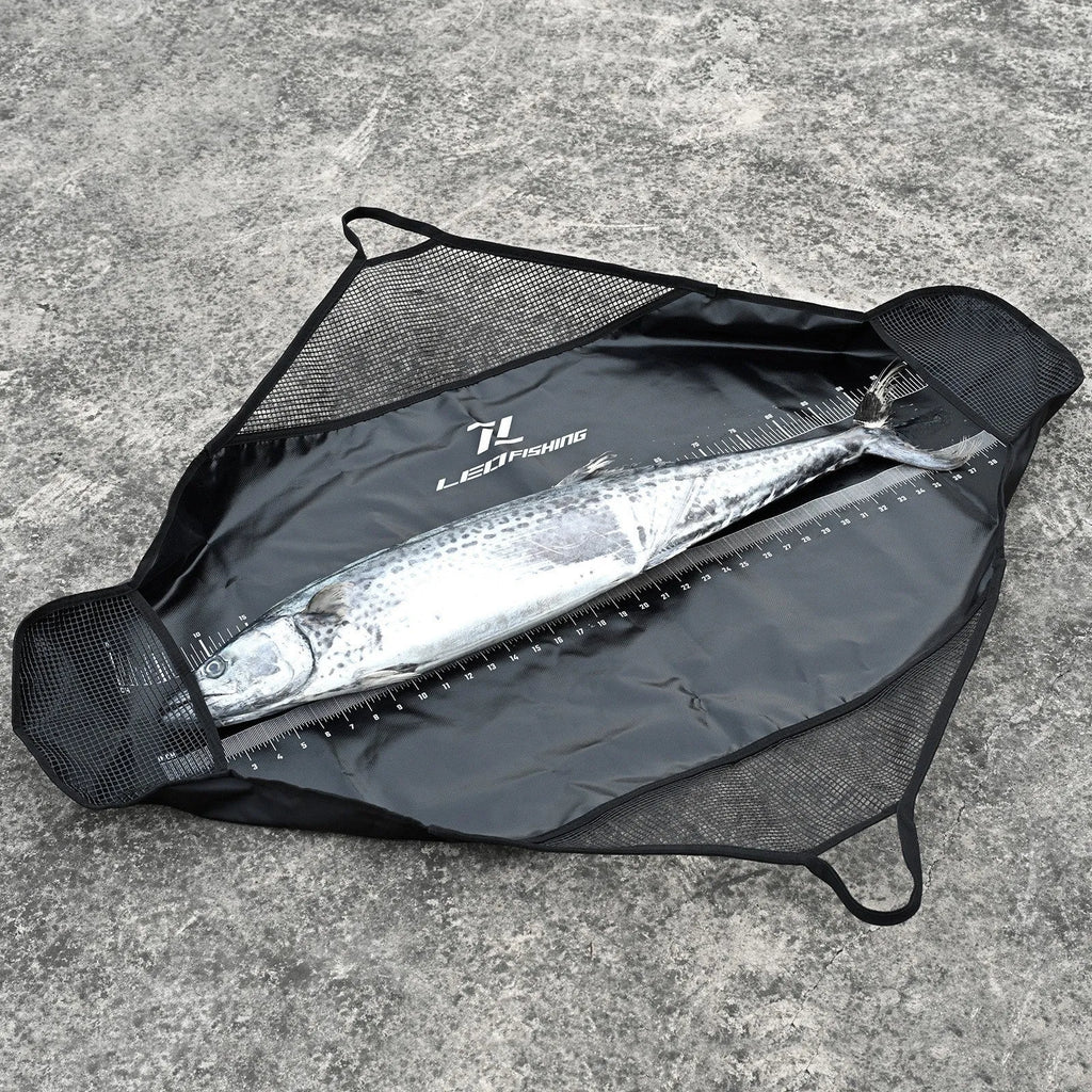 Black PVC fishing measuring mat with 100cm ruler and 120cm diagonal surface